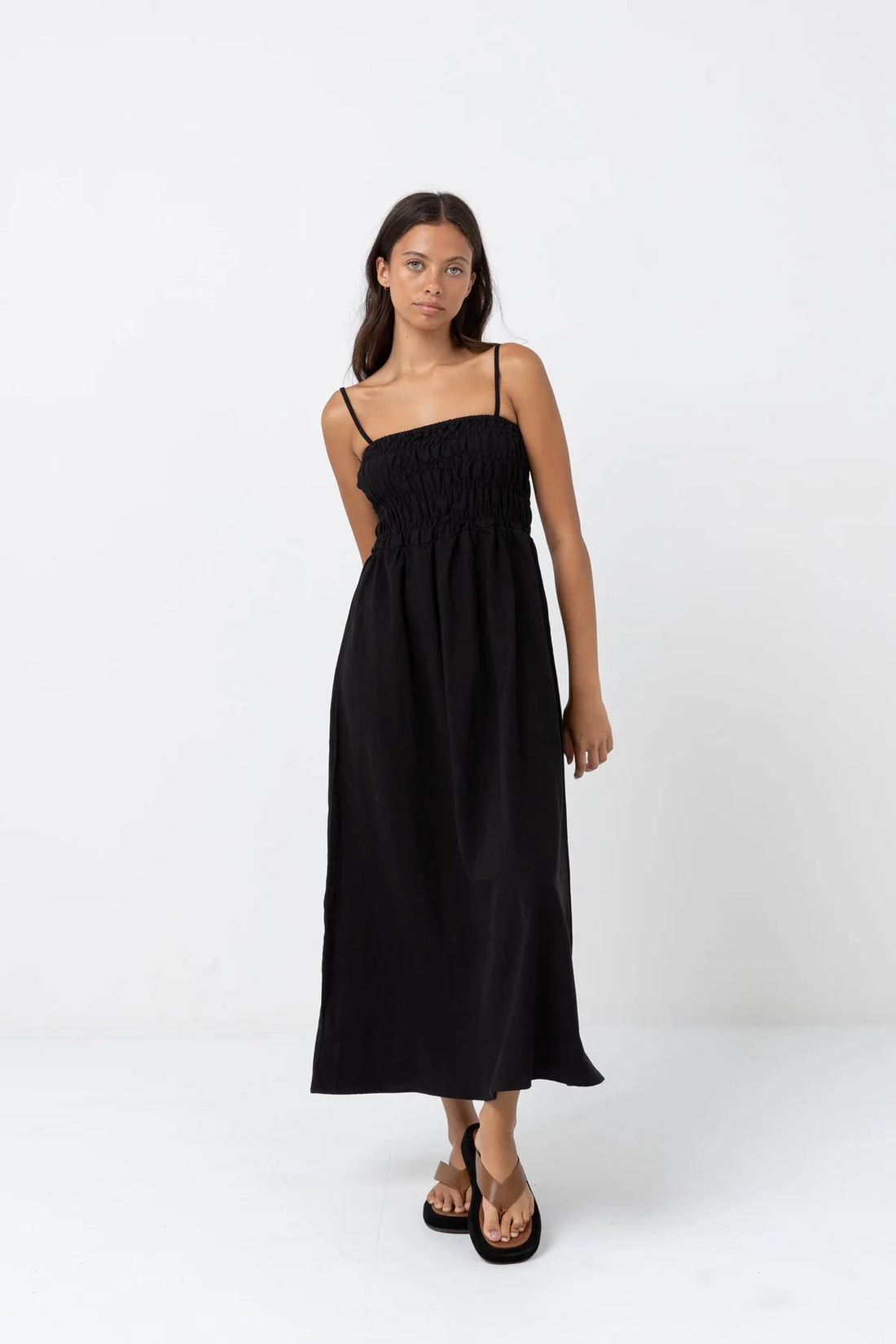 RHYTHM CLASSIC SHIRRED MIDI DRESS - BLACK DRESS RHYTHM   