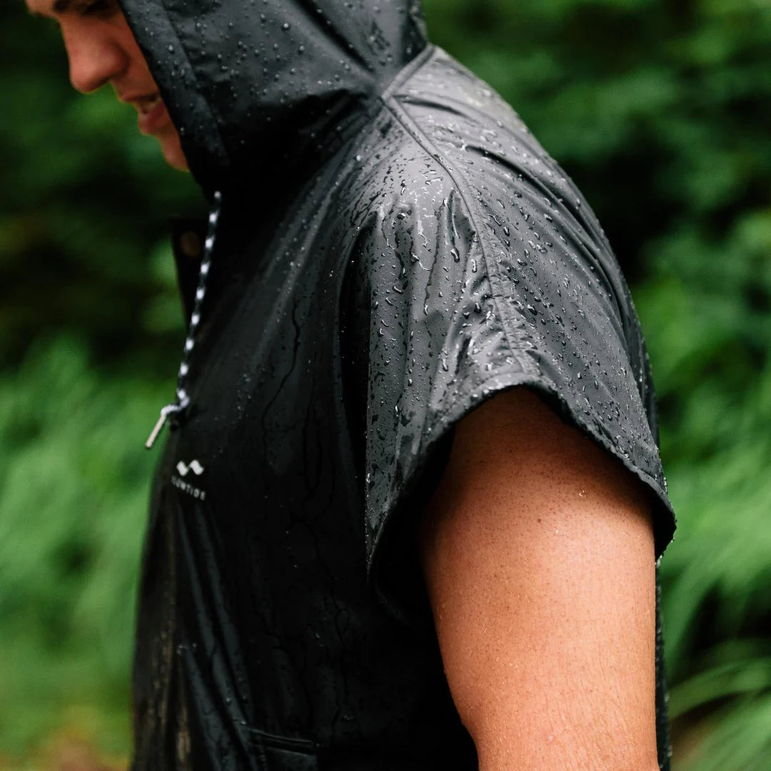 SLOWTIDE WATERPROOF PONCHO - BLACK PONCHO SLOWTIDE   