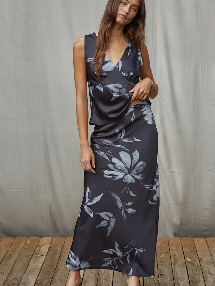 WOVEN FLORAL PRINT SLEEVELESS TOP - BLACK/GREYWOVEN FLORAL PRINT SLEEVELESS TOP - BLACK/GREY