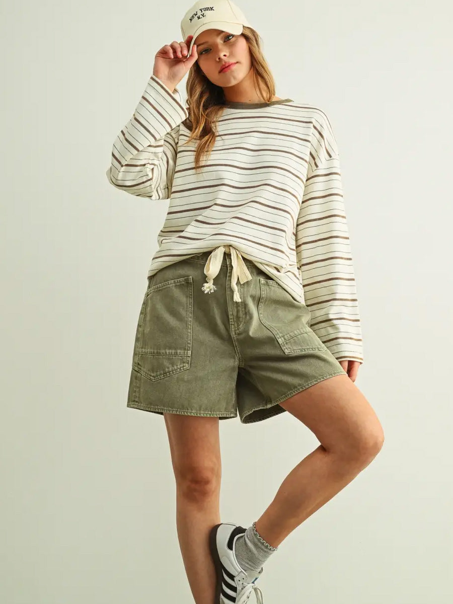 STRIPED PRINT LONG-SLEEVE ROUND NECK TOP - BROWN