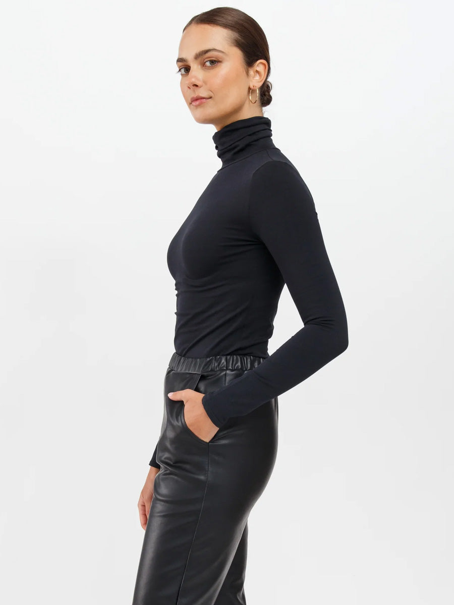 BRUNETTE THE LABEL LONG SLEEVE TURTLE NECK - BLACK TOP BRUNETTE THE LABEL   