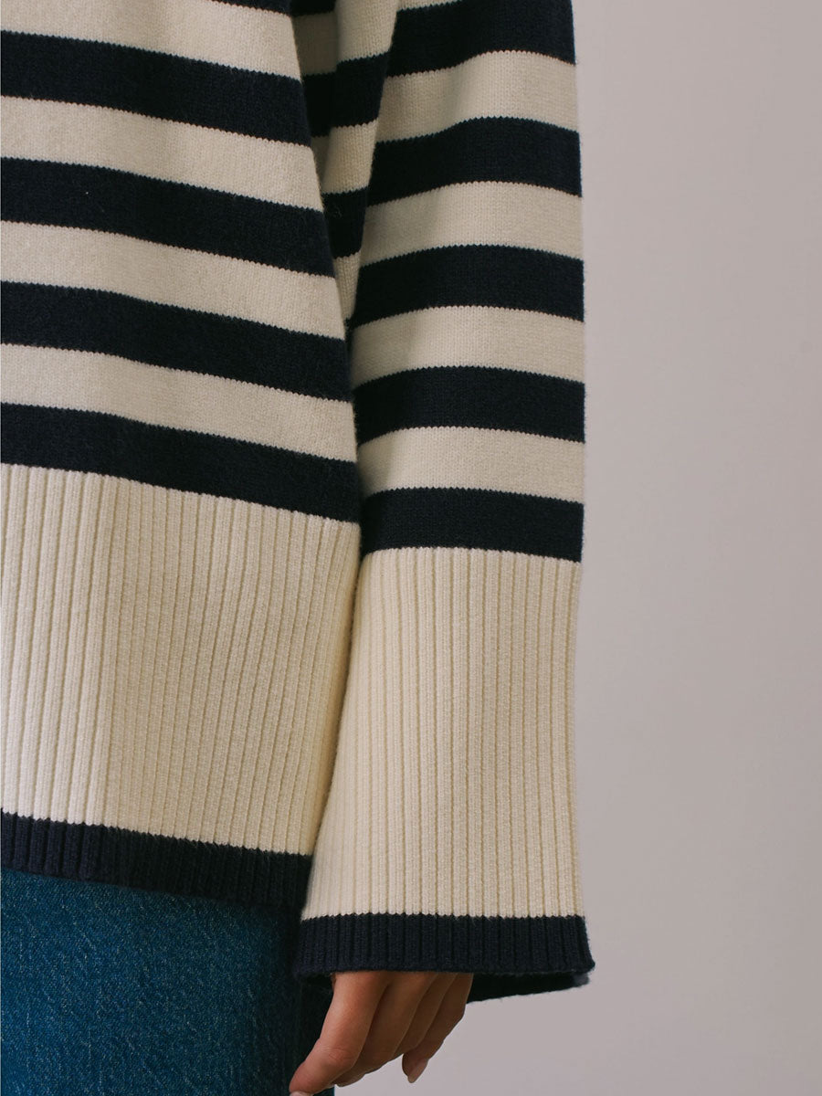 STRIPED CREW NECK LONG SLEEVE SWEATER - CREAM/NAVY SWEATERS OAK CLOTHING CO.