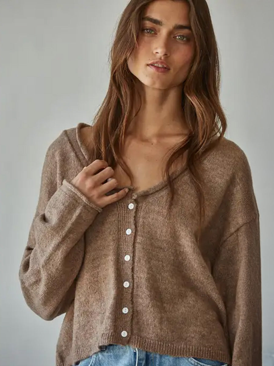 KNIT SWEATER ROLLED V-NECK - MOCHA SWEATERS OAK CLOTHING CO.