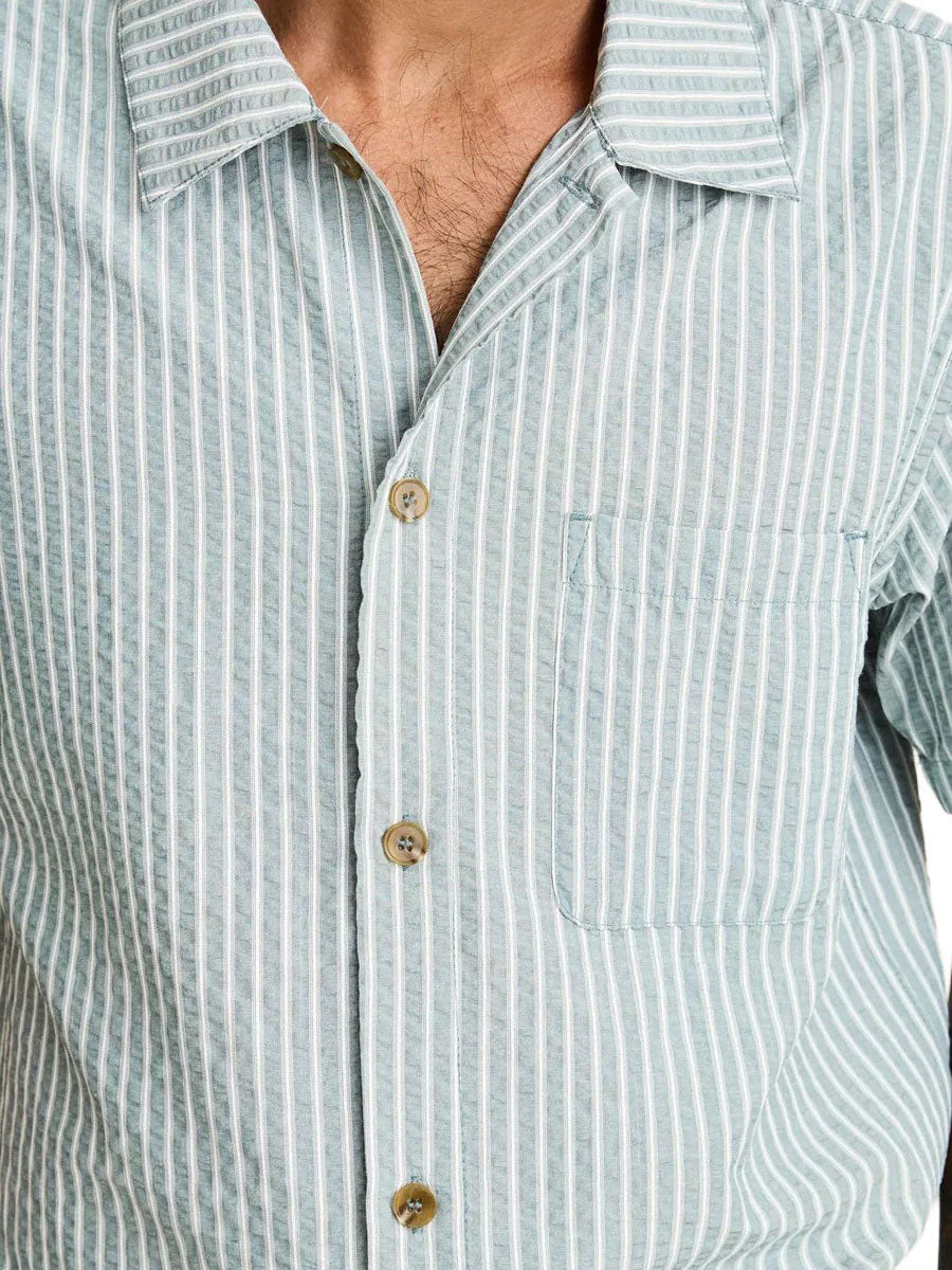RHYTHM SEERSUCKER STRIP SHORT-SLEEVE SHIRT - PINE SHIRTS RHYTHM