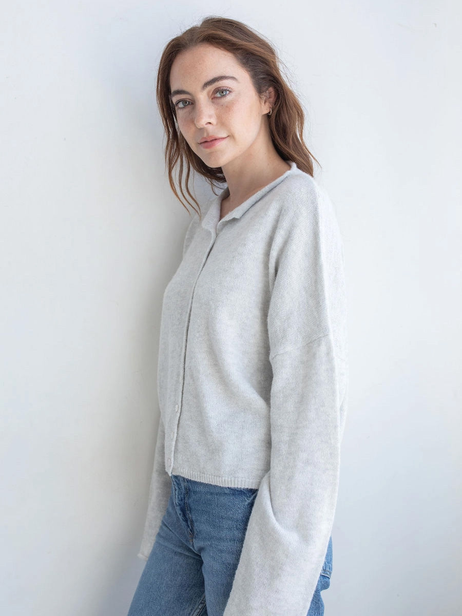 PIPER CARDIGAN - LIGHT GREY SWEATERS OAK CLOTHING CO.