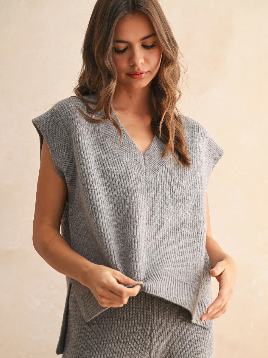 V NECK SWEATER VEST - ESPRESSO