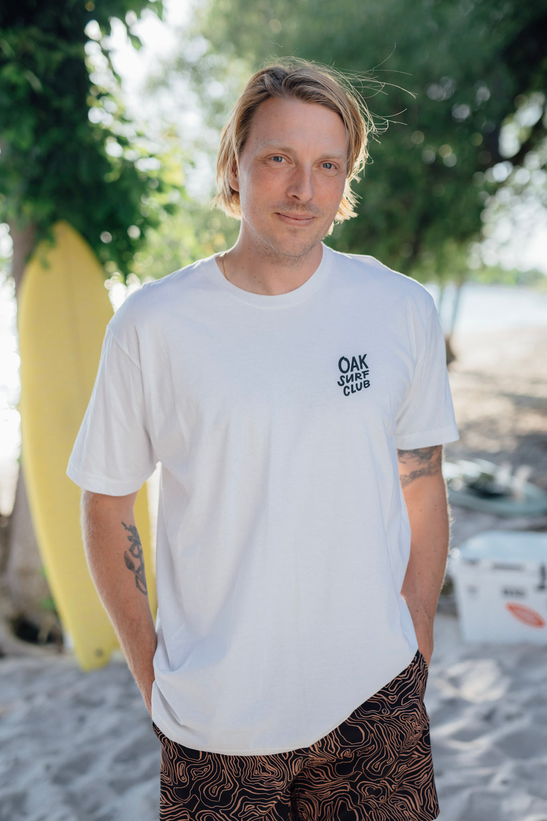 OAK SURF CLUB UNISEX GROVER TEE - WHITE TSHIRT OAK SURF CLUB   